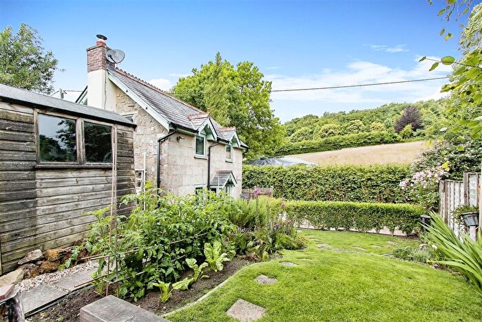 1 Bedroom Property For Sale In Lower Wincombe Lane, Donhead St. Mary, Shaftesbury, SP7