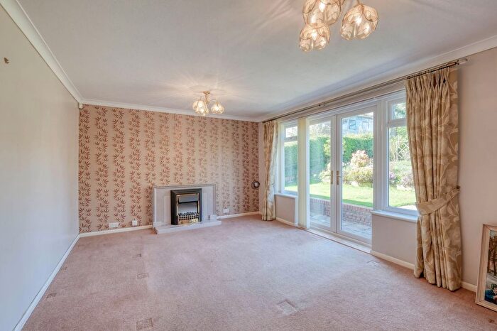 3 Bedroom Bungalow For Sale In Scott Road, Headless Cross, Redditch, B97