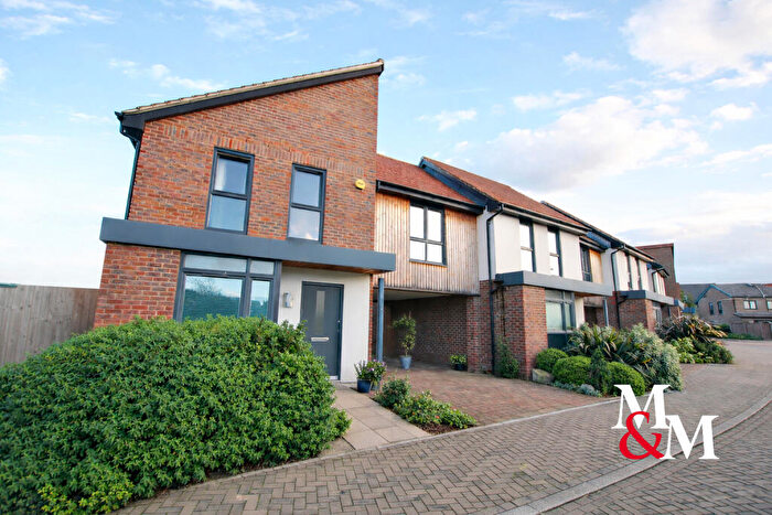 2 Bedroom Semi-Detached House To Rent In Aiken Grange, Oakgrove, MK10