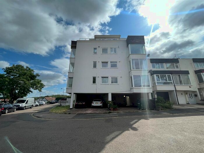 1 Bedroom Flat To Rent In Echo Heights, London, Chingford, E4