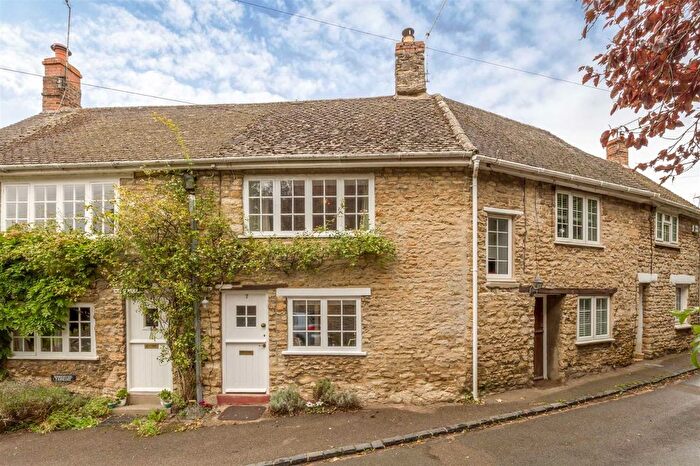 2 Bedroom Cottage For Sale In Church Street, Bladon, Woodstock, OX20