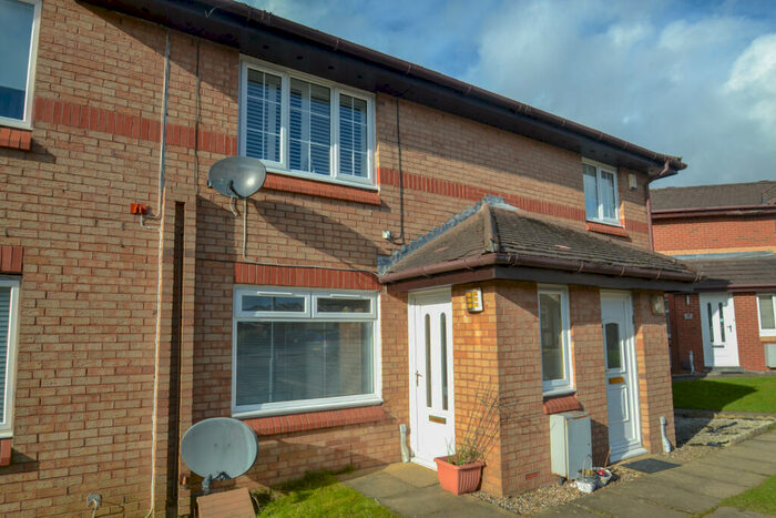 2 Bedroom Flat To Rent In Coll Street, Germiston, Glasgow, G21