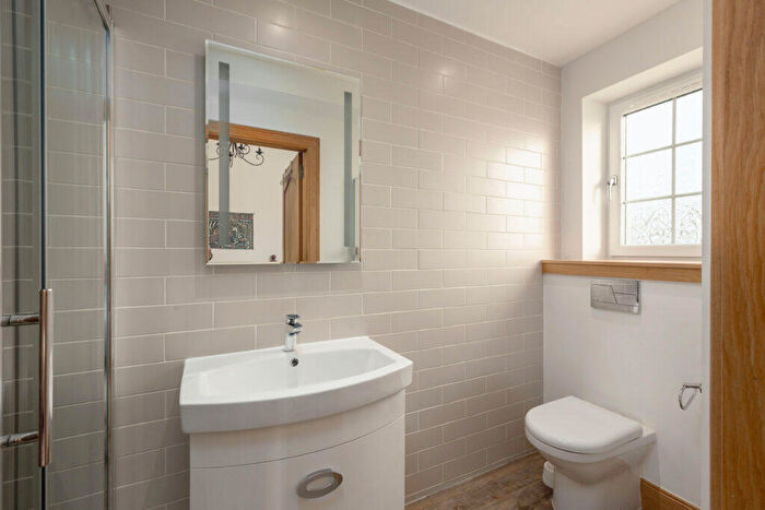 3 Bedroom Flat For Sale In / Bath Street, Portobello, Edinburgh, EH15