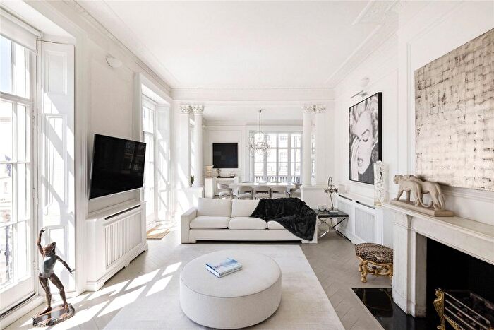 2 Bedroom Flat To Rent In Eaton Place, London, SW1X