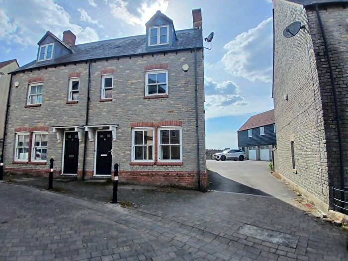 3 Bedroom Semi-Detached House For Sale In Spencer Road, Shepton Mallet, BA4
