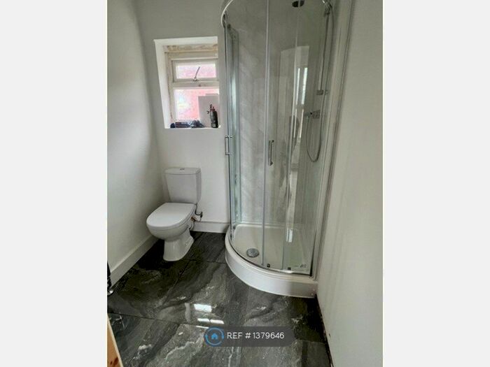 1 Bedroom Flat To Rent In Armley, Leeds, LS12