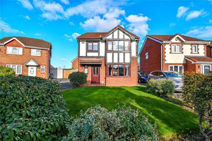 3 Bedroom Detached House For Sale In Ebony Close, Moreton, Wirral, CH46