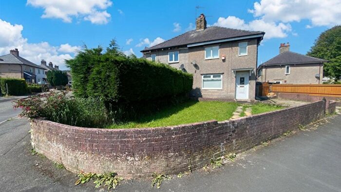 2 Bedroom Semi-Detached House For Sale In Sherwood Road, Buxton, SK17