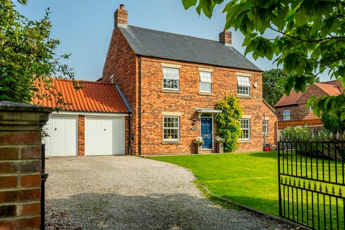 4 Bedroom Detached House For Sale In Back Lane, Whixley, York, YO26