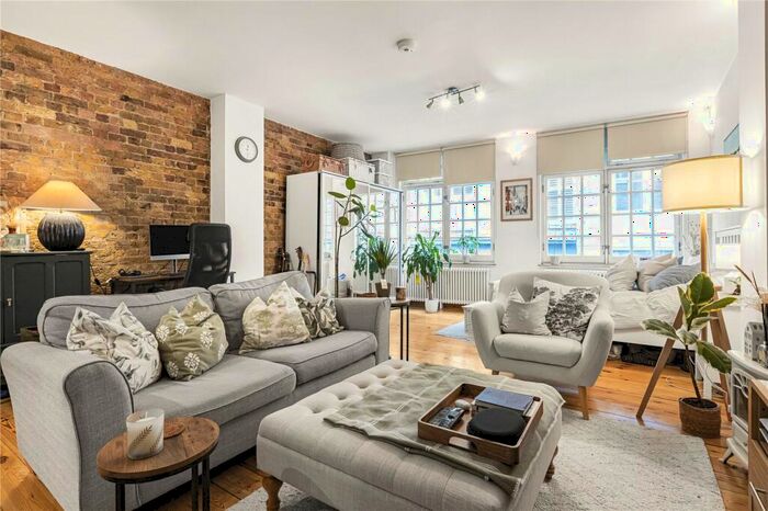 Studio To Rent In Chapel Place, Shoreditch, London, EC2A