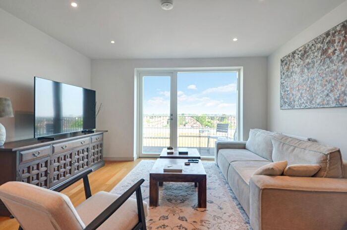 1 Bedroom Flat For Sale In Samara Drive, London, UB1
