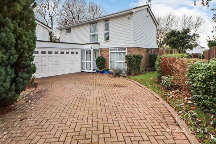 4 Bedroom Detached House To Rent In Farthing Drive, Letchworth Garden City, Hertfordshire, SG6