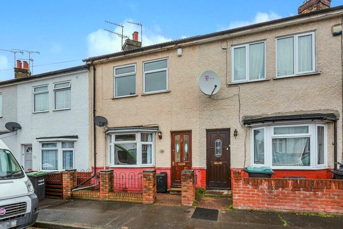 3 Bedroom Terraced House To Rent In Seymour Road, Northfleet, Gravesend, Kent, DA11
