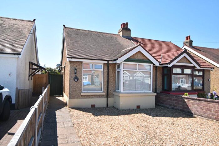 2 Bedroom Semi-Detached Bungalow For Sale In Middlecroft Lane, Gosport, PO12