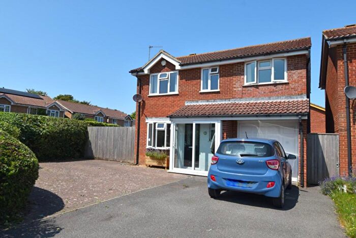 4 Bedroom Detached House For Sale In Naseby Avenue, Folkestone, CT20