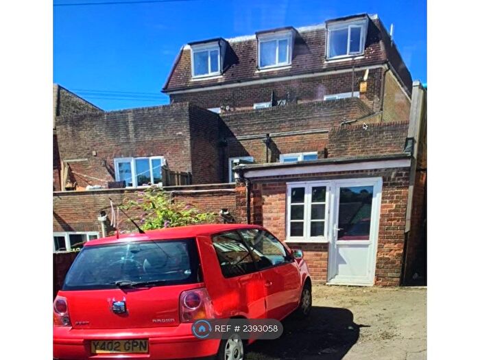 Studio To Rent In Woodingdean, Brighton, BN2