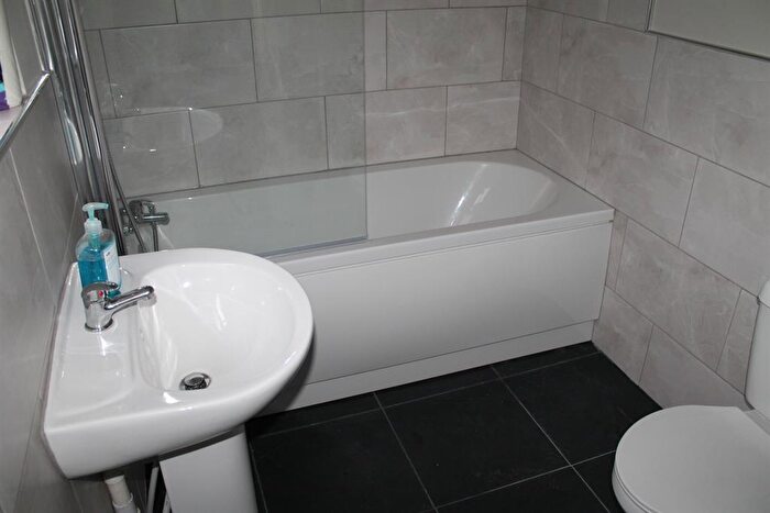 3 Bedroom Terraced House For Sale In Farnham Road, Handsworth, Birmingham, B21