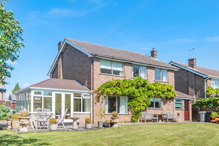 5 Bedroom Detached House For Sale In Glen Crescent, Essendine, Stamford, PE9
