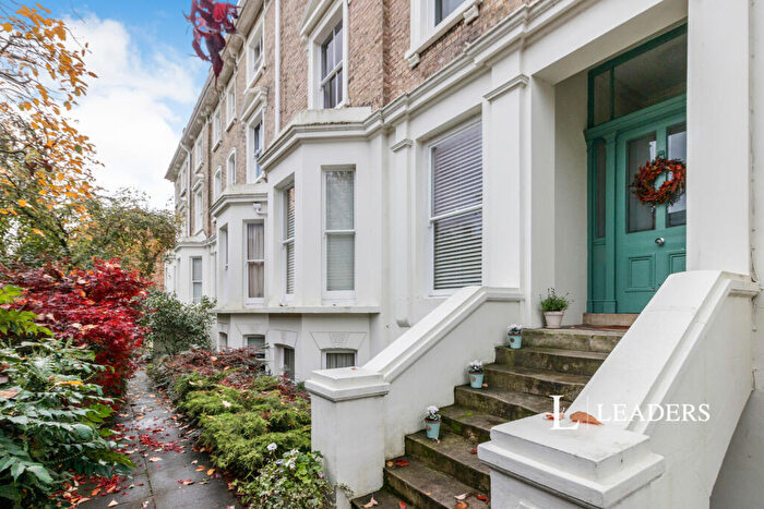 2 Bedroom Flat To Rent In Surbiton Road, Kingston Upon Thames, KT1