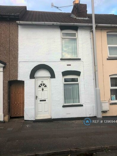 2 Bedroom Terraced House To Rent In St. Pauls Street, Sittingbourne, ME10