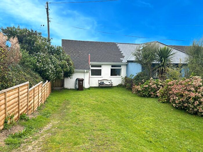 2 Bedroom Terraced Bungalow For Sale In Castle Drive, Praa Sands, Penzance, TR20