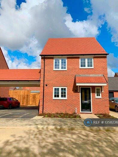 3 Bedroom Detached House To Rent In Garland Crescent, Bedford, MK42