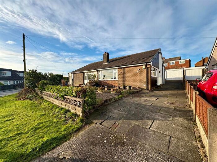 2 Bedroom Semi-Detached Bungalow For Sale In Norton Drive, Norton Tower, Halifax, HX2
