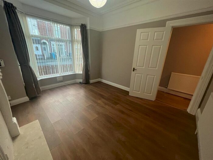 3 Bedroom Detached House To Rent In Mersey Street, Hull, HU8