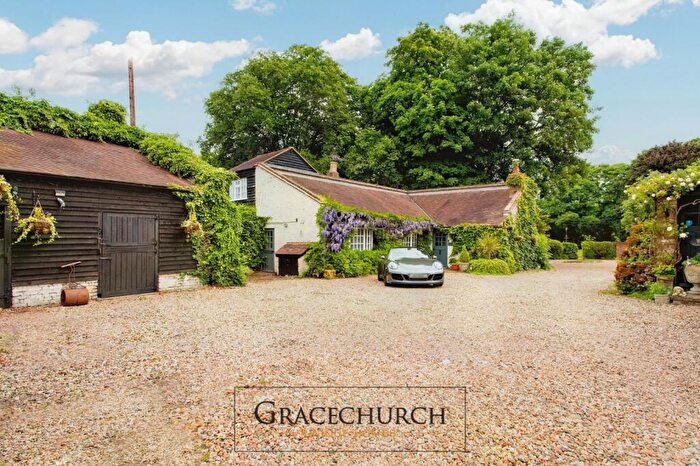 4 Bedroom Detached House For Sale In Old Park Ride, Goffs Oak, EN7