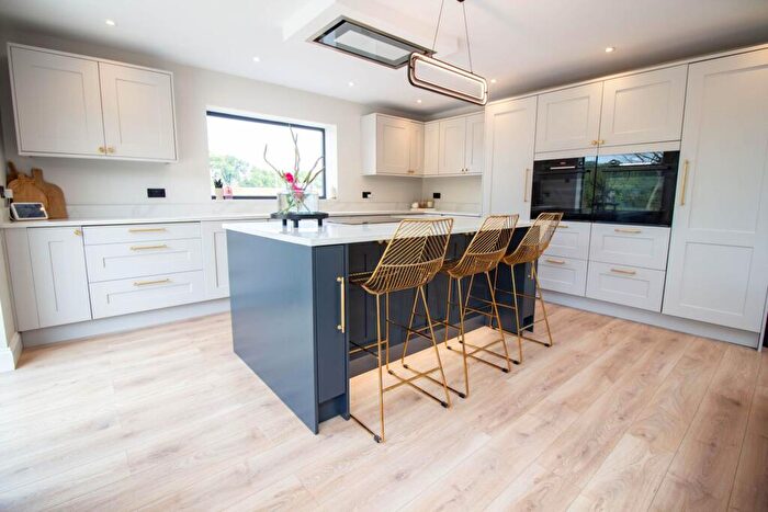 4 Bedroom Detached House For Sale In Lipyeate, BA3