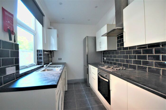 4 Bedroom Terraced House To Rent In Bolingbroke Road, Coventry, CV3