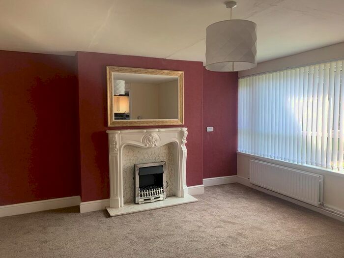 2 Bedroom Flat To Rent In Critchley Street, Ilkeston, DE7