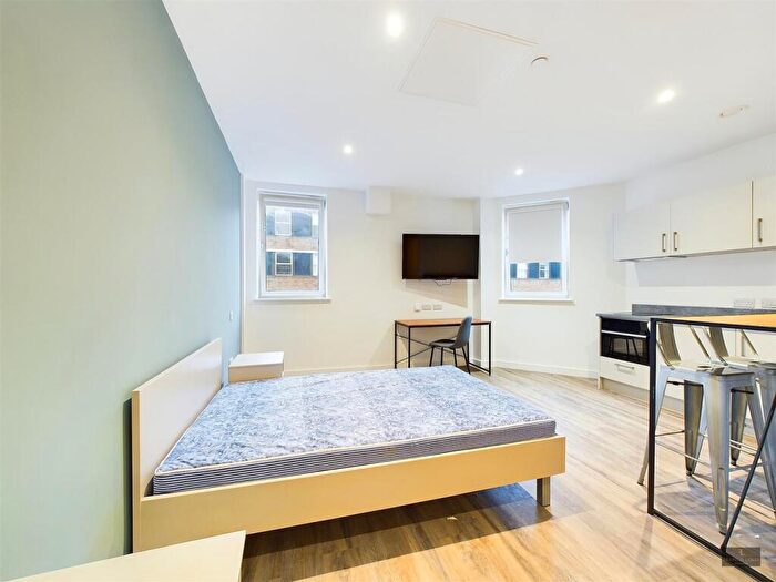 1 Bedroom Flat To Rent In New North Road, Exeter, EX4
