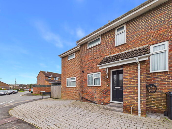 3 Bedroom End Of Terrace House For Sale In Thornbush Crescent, Portslade, BN41