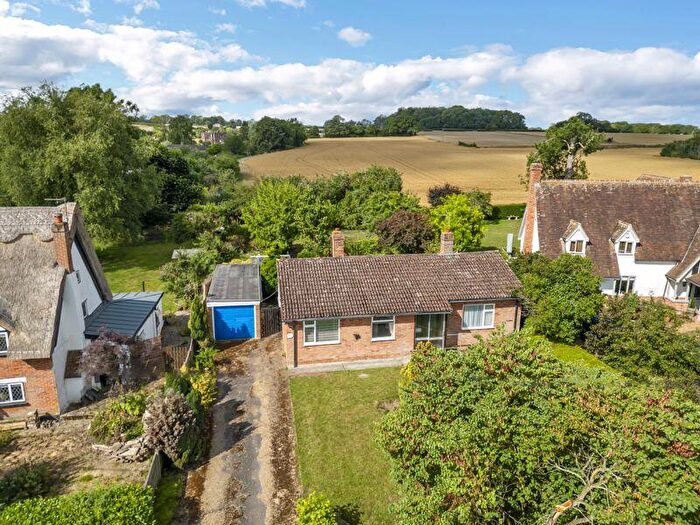 3 Bedroom Detached Bungalow For Sale In The Green, Hawstead, IP29