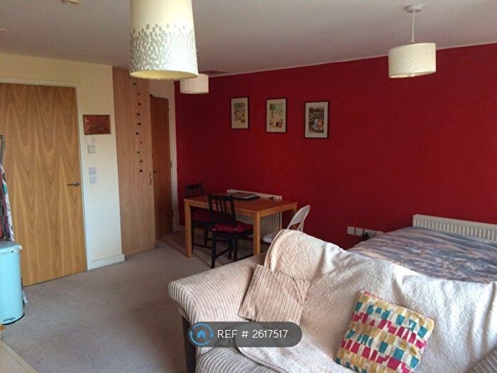 Studio To Rent In East Croft, Harrow, HA2