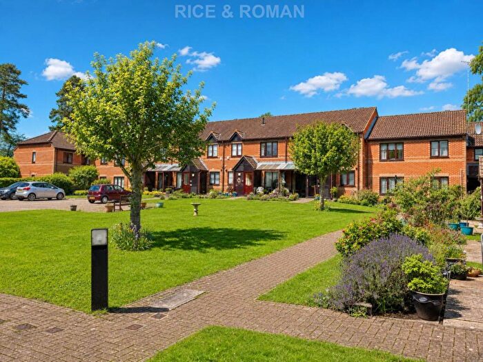 2 Bedroom Retirement Property For Sale In Copenhagen Walk, Crowthorne, RG45