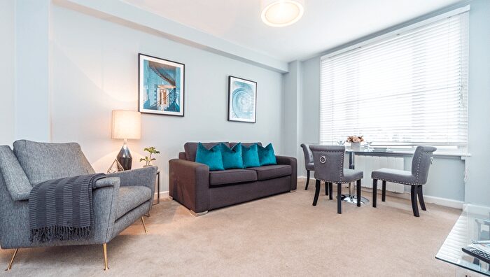1 Bedroom Flat To Rent In London, W1J