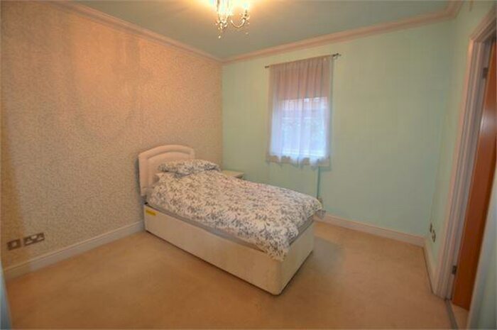 2 Bedroom Flat For Sale In Princess Mary Court, Jesmond, Newcastle-upon-Tyne, NE2