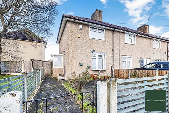 2 Bedroom Property For Sale In Winterbourne Road, Dagenham, RM8