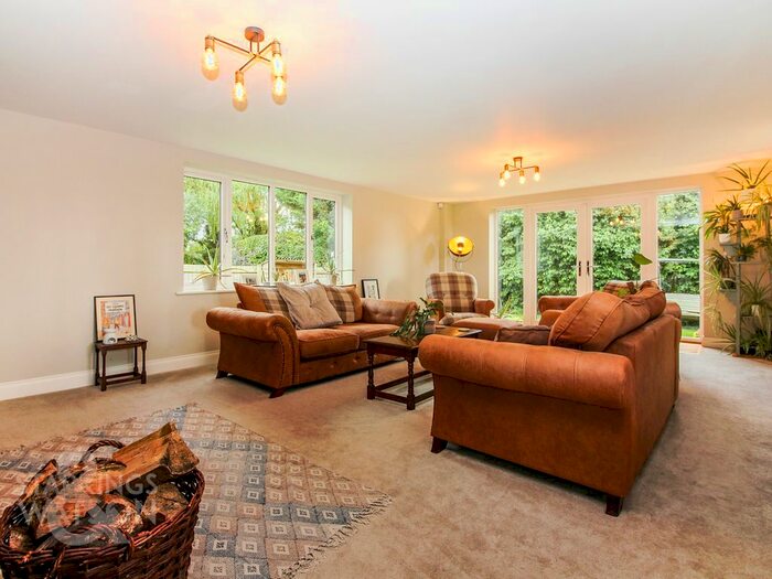 4 Bedroom End Of Terrace House For Sale In Seething Road, Hedenham, Bungay, NR35