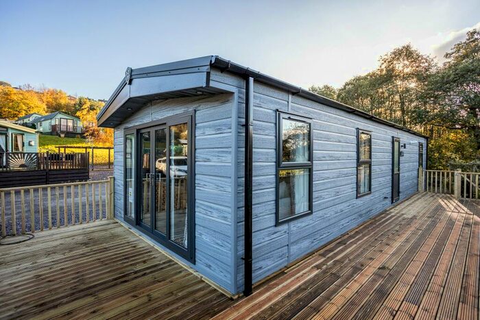 2 Bedroom Park Home For Sale In Haworth, West Yorkshire, BD21