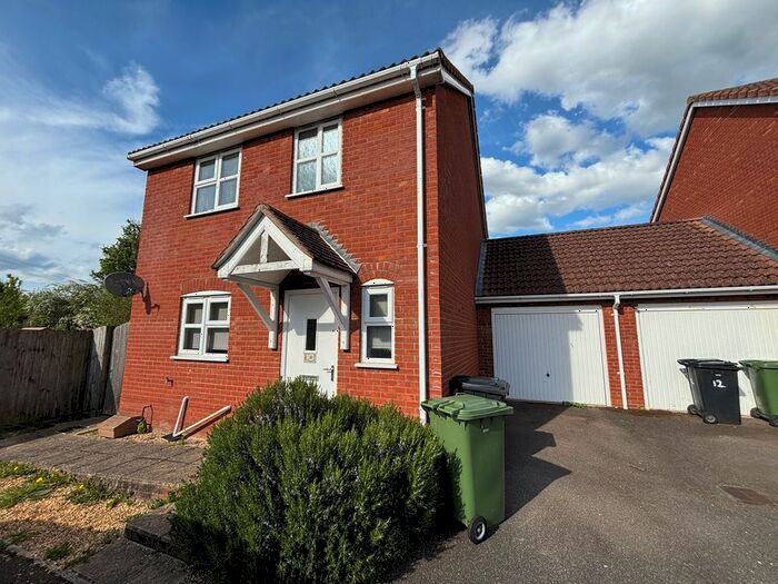 3 Bedroom Link Detached House To Rent In Piebald Close, Downham Market, Downham Market, PE38