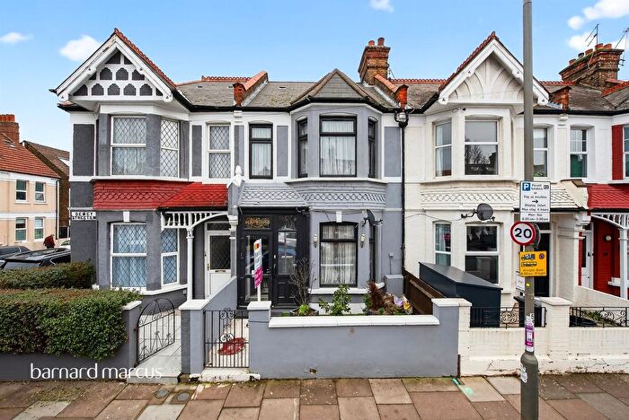 3 Bedroom Terraced House For Sale In Dewey Street, London, SW17