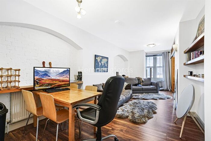 1 Bedroom Flat To Rent In Vauxhall Bridge Road, Victoria, SW1V