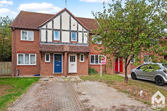 3 Bedroom Terraced House For Sale In Ashlea Meadow, Bishops Cleeve, GL52