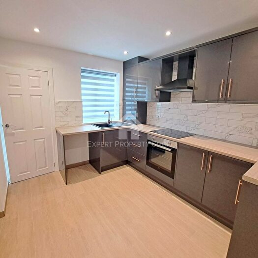 3 Bedroom Property To Rent In Garside Street, Worksop, Nottinghamshire, S80