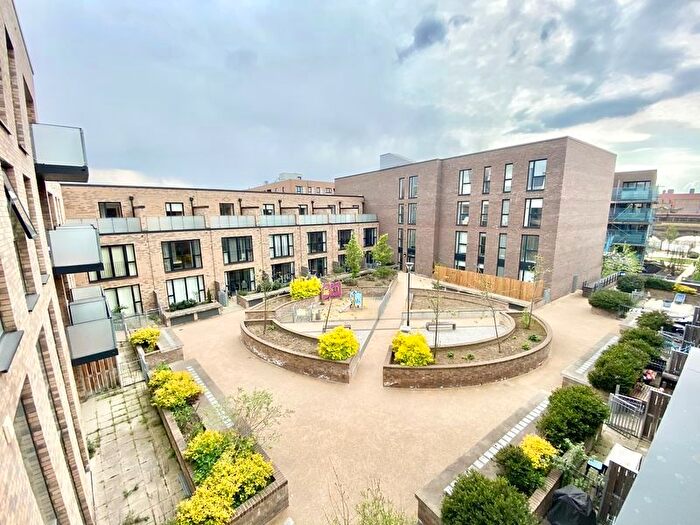 2 Bedroom Flat To Rent In Canal Mill Apartments, Laburnum Street, E2