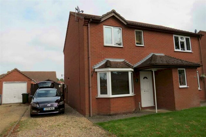 2 Bedroom Semi-Detached House To Rent In Castle Lane, Coningsby, LN4