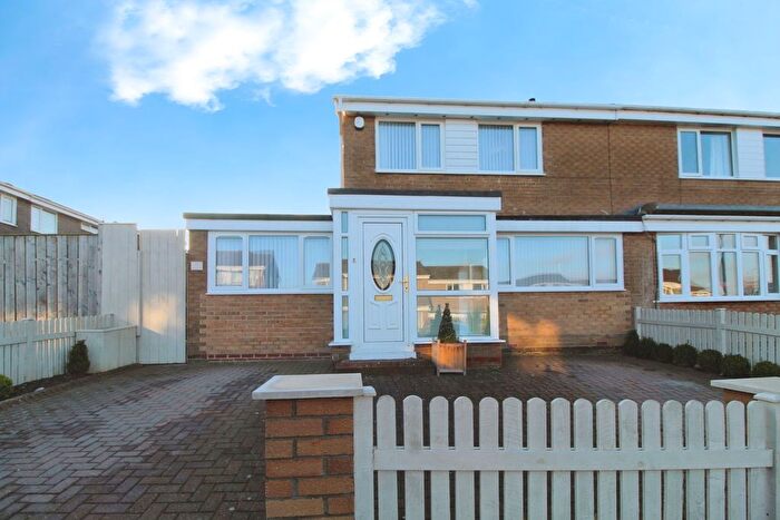 4 Bedroom Semi-Detached House For Sale In Cherry Grove, Prudhoe, NE42